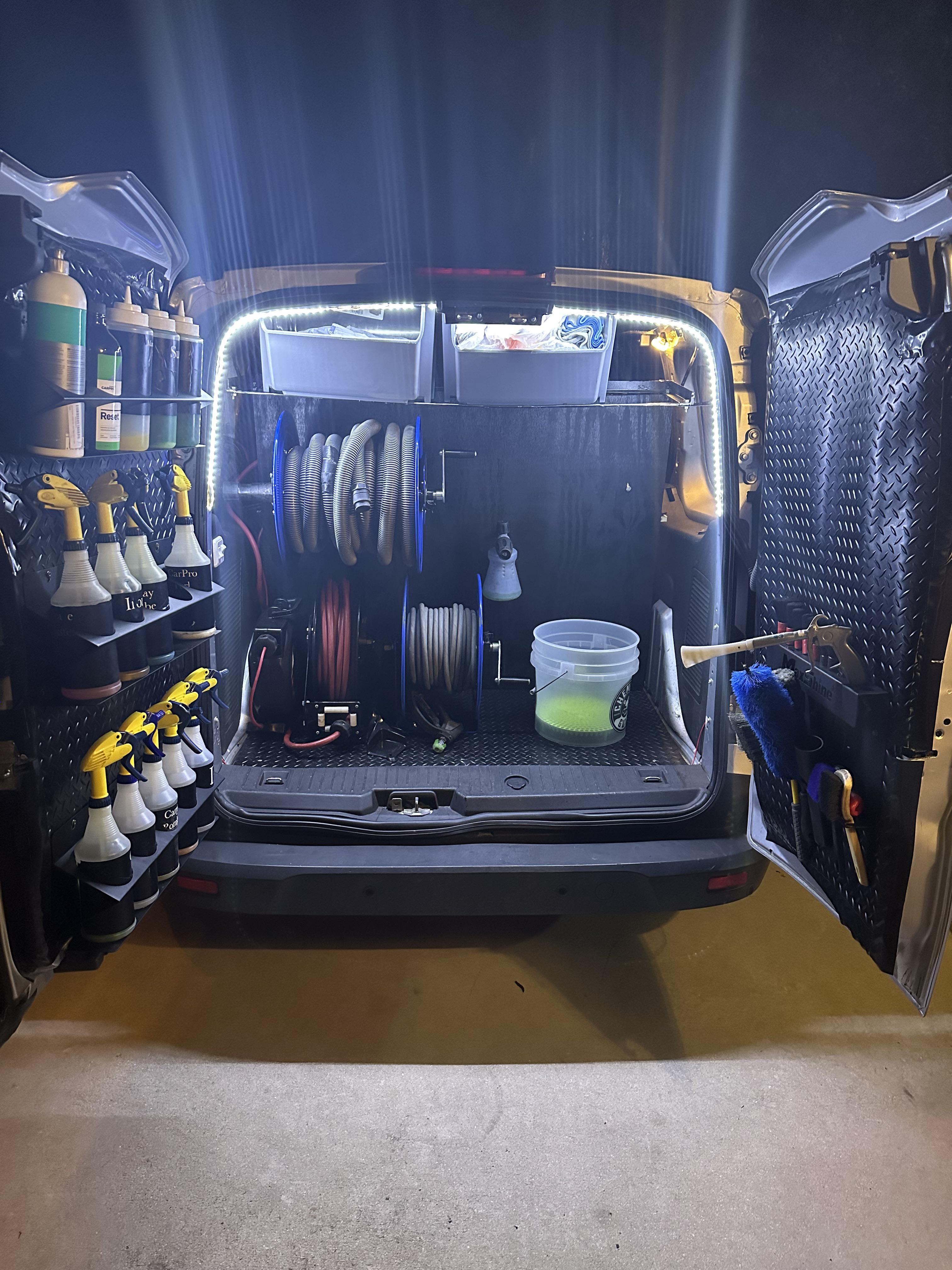 Delux Detailing detailing a car in Newcastle Upon Tyne